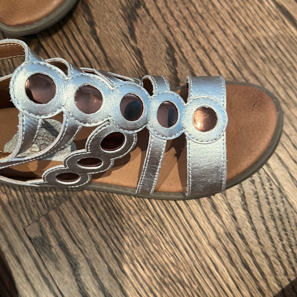 Crocs - Picture 6 of 7